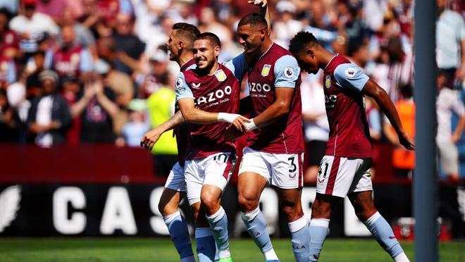 爆发！张镇麟隔扣+三分砍22分 锋线双星攻防拉满