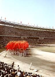 曾经的国产第一AD也老了，被新人选手打爆，惊现超级低级失误