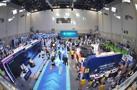 [图]申花1-0新鹏城升至第二 中超冠军悬念最后一轮揭晓