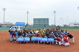 纽约洋基队总经理凯什曼表示：球队正积极寻求平衡打线，目标锁定右打重炮