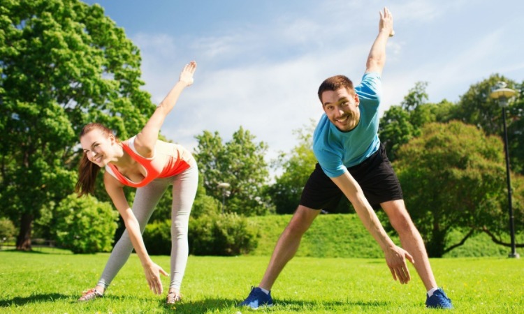 米切尔&莫布利首节合砍26分，其他队友合计只得7分